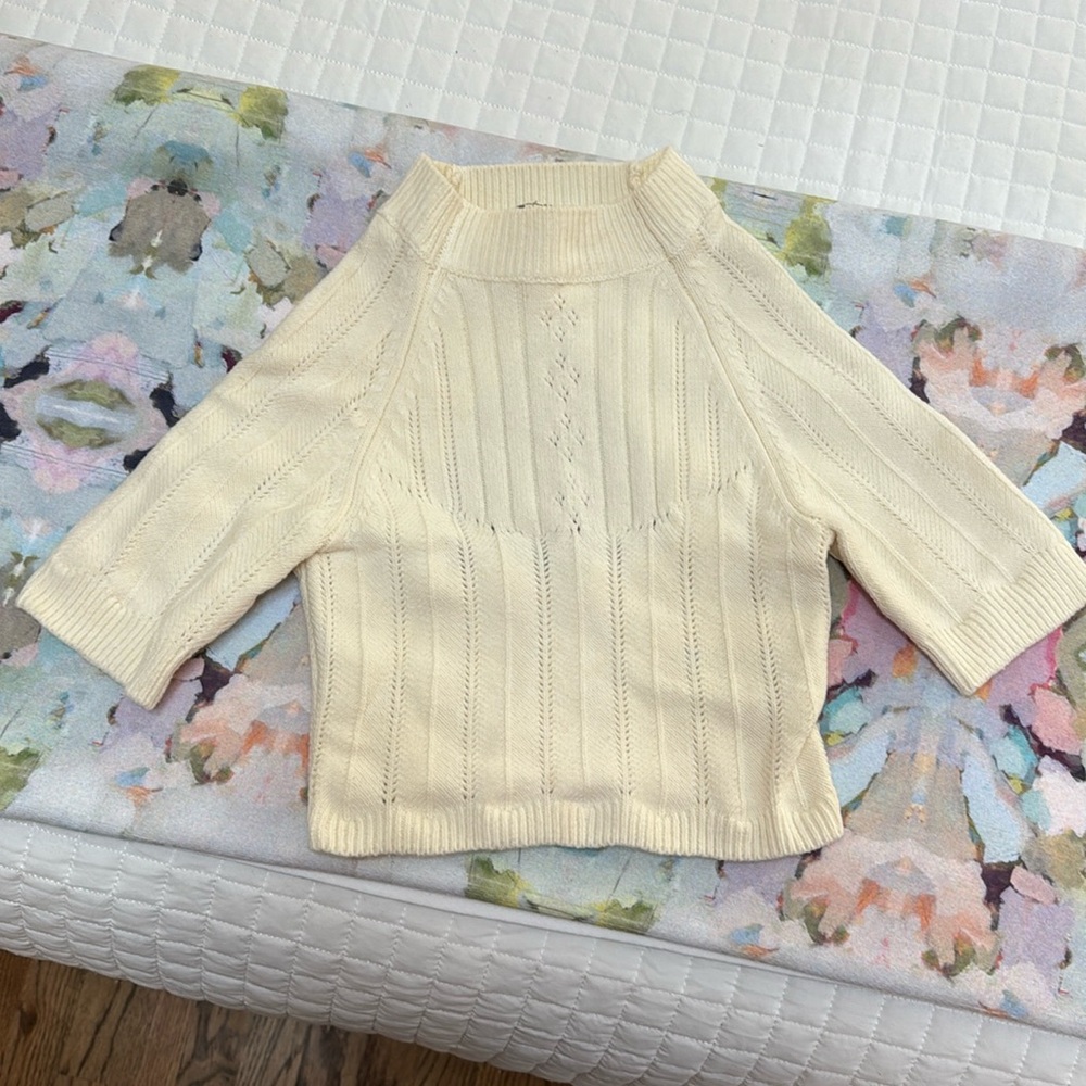 Intimately Free People Keyhole Short Sleeve Cropped Sweater ☁️🤍